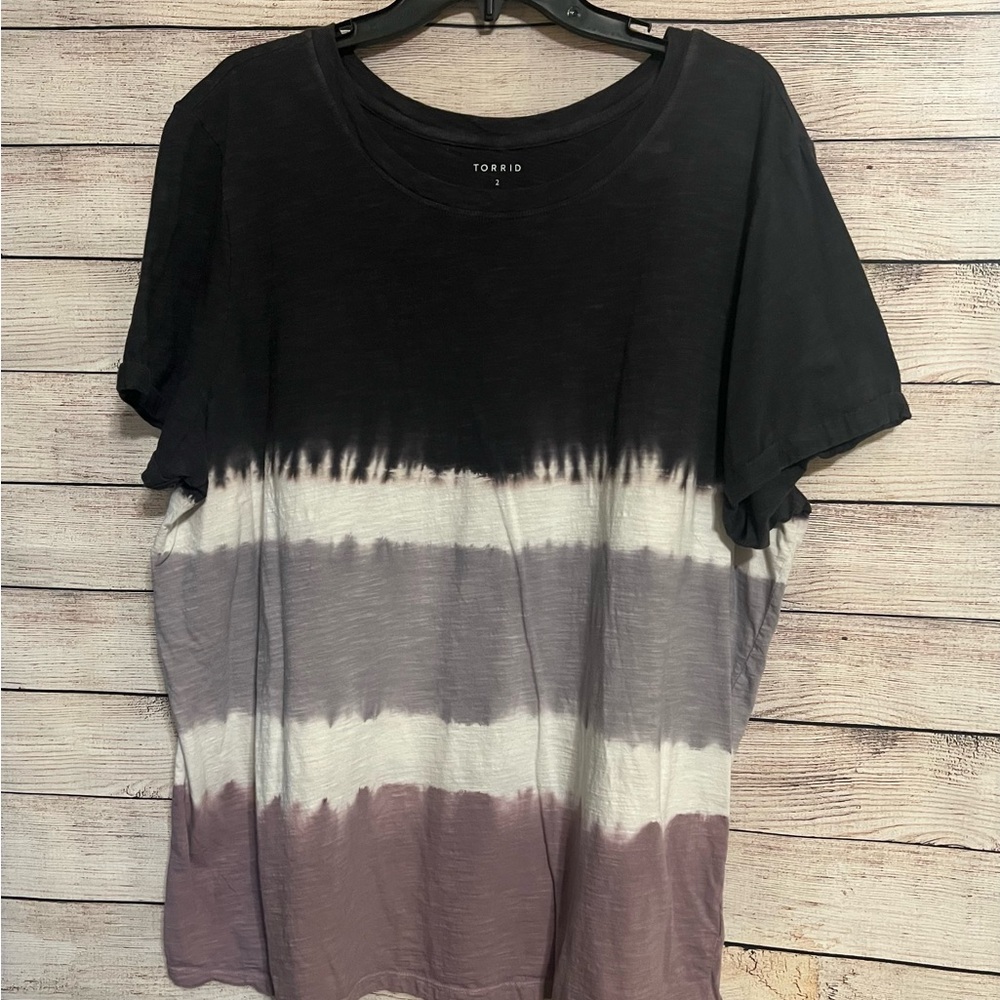 Torrid Relaxed Fit Size 2 Tie-dye T-Shirt